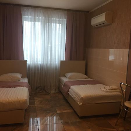 Home Comfort Livoberezhna Iec Kiev Esterno foto