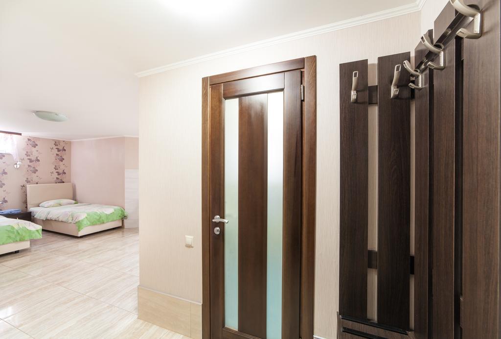 Home Comfort Livoberezhna Iec Kiev Esterno foto