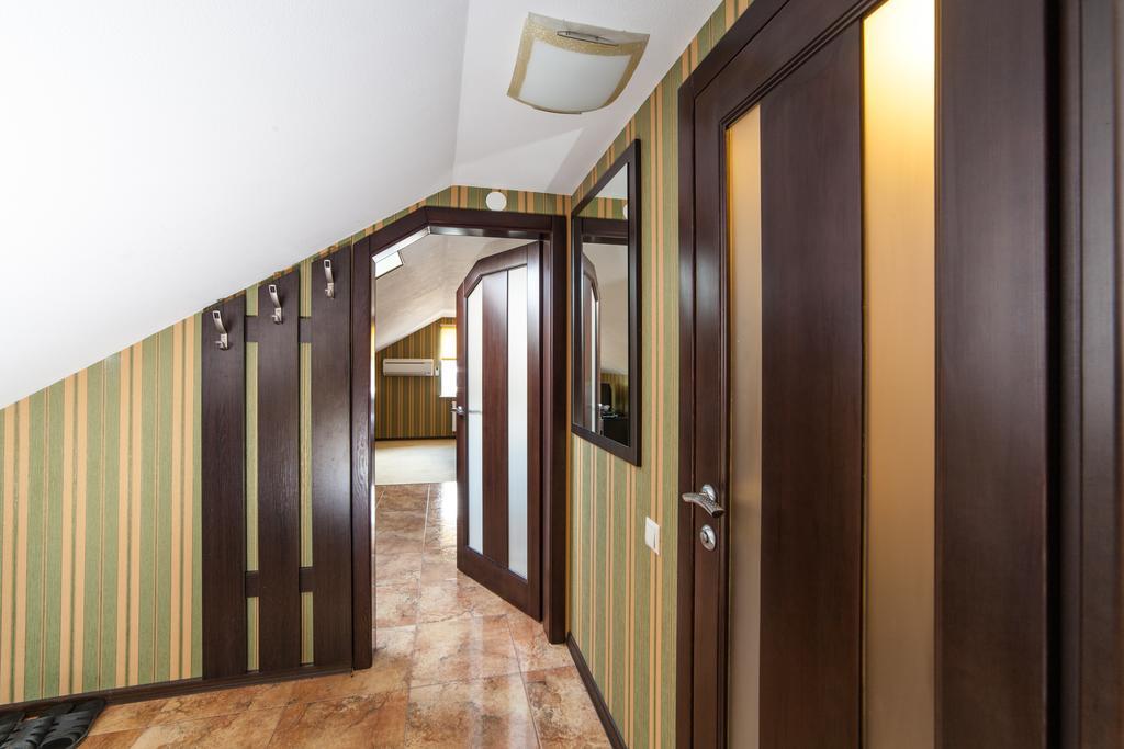 Home Comfort Livoberezhna Iec Kiev Esterno foto