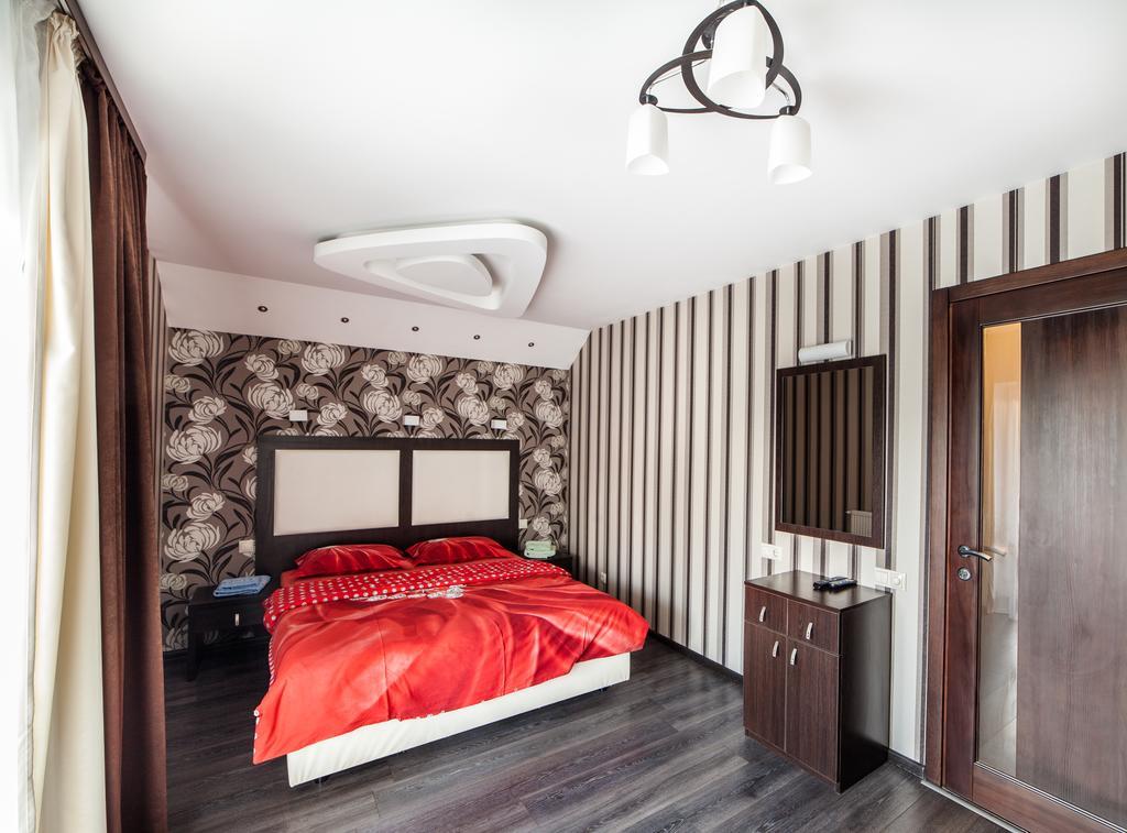 Home Comfort Livoberezhna Iec Kiev Esterno foto
