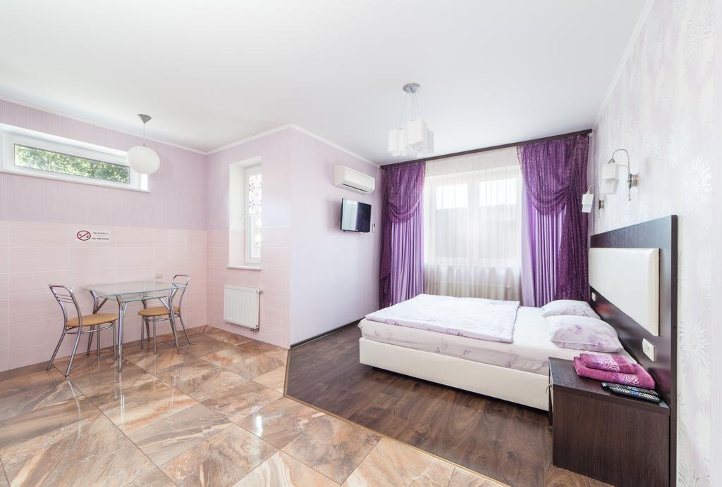 Home Comfort Livoberezhna Iec Kiev Esterno foto