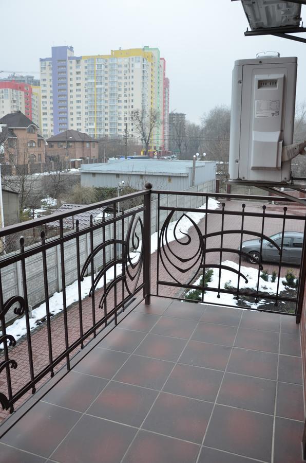 Home Comfort Livoberezhna Iec Kiev Esterno foto