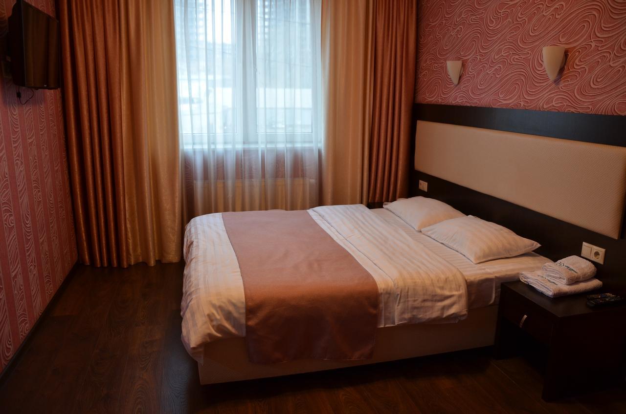 Home Comfort Livoberezhna Iec Kiev Esterno foto